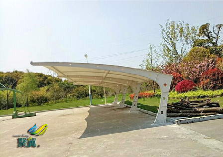 膜結構車棚的三大防火原理