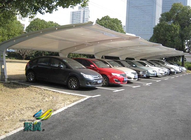  膜結(jié)構(gòu)車棚設(shè)計(jì)時(shí)應(yīng)該注意的事項(xiàng)有哪些